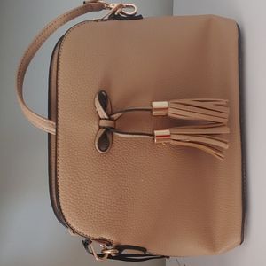 Small shoulder bag